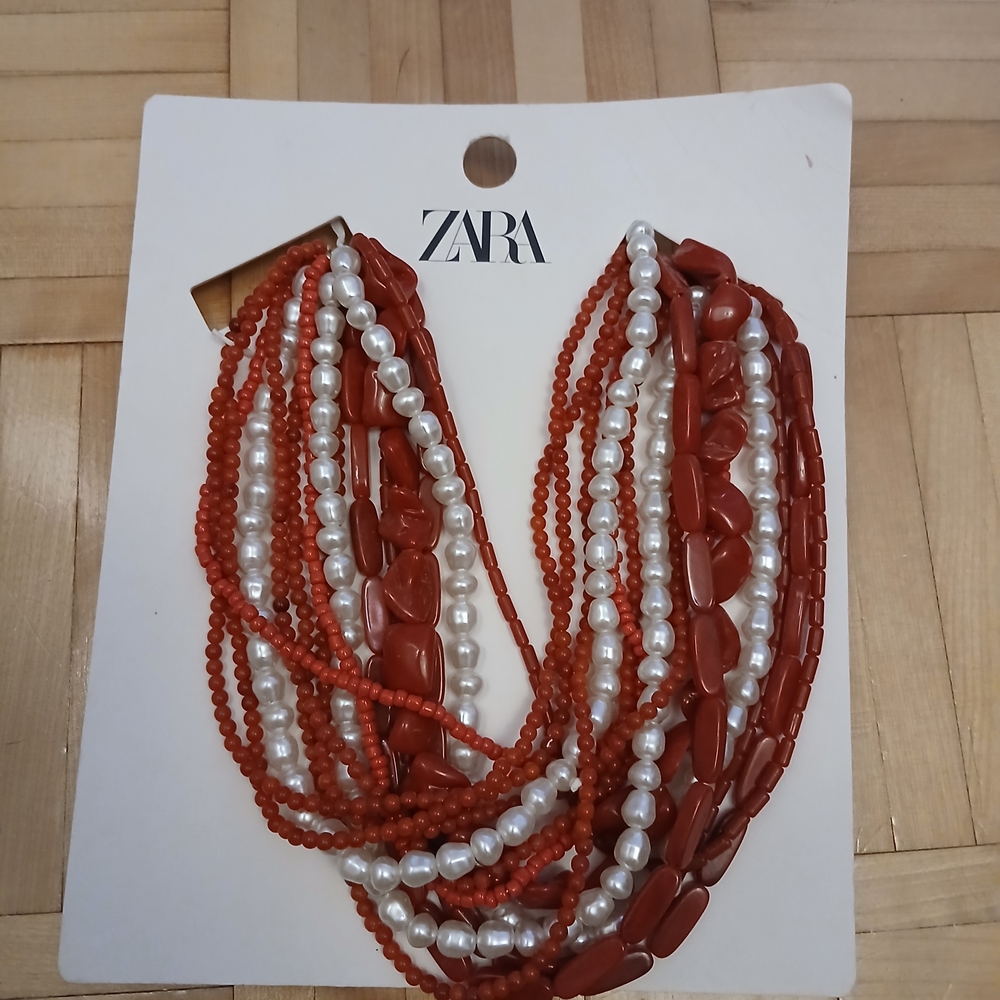 Zara Red and White Beaded Necklace.NWT